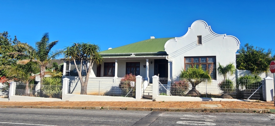 3 Bedroom Property for Sale in Bredasdorp Western Cape